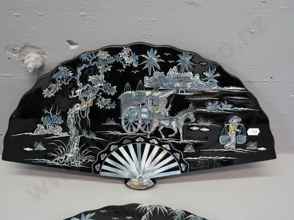 3 black laquer and mother of pearl fan-shaped wall hanging plaques H-235 W-420 Image 1++