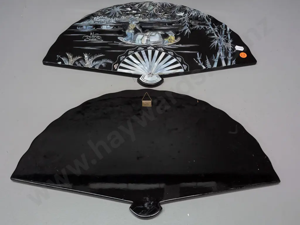 3 black laquer and mother of pearl fan-shaped wall hanging plaques H-235 W-420 Image 1++