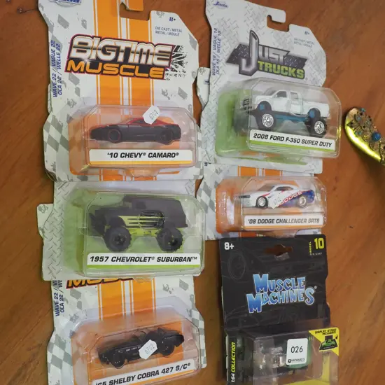 6x carded toy vehicles