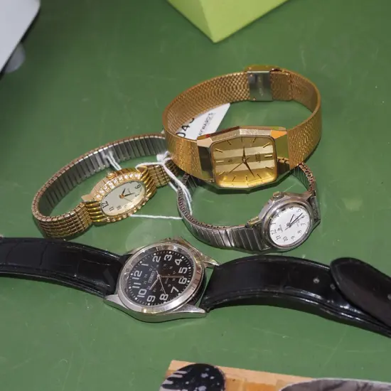 4x wristwatches