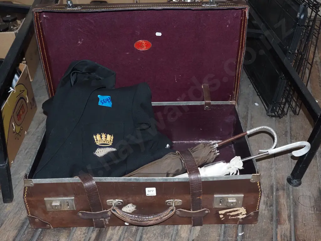 vintage suitcase; parasols, blazer Image 1++