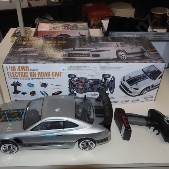boxed; 1:10 scale model remote control car