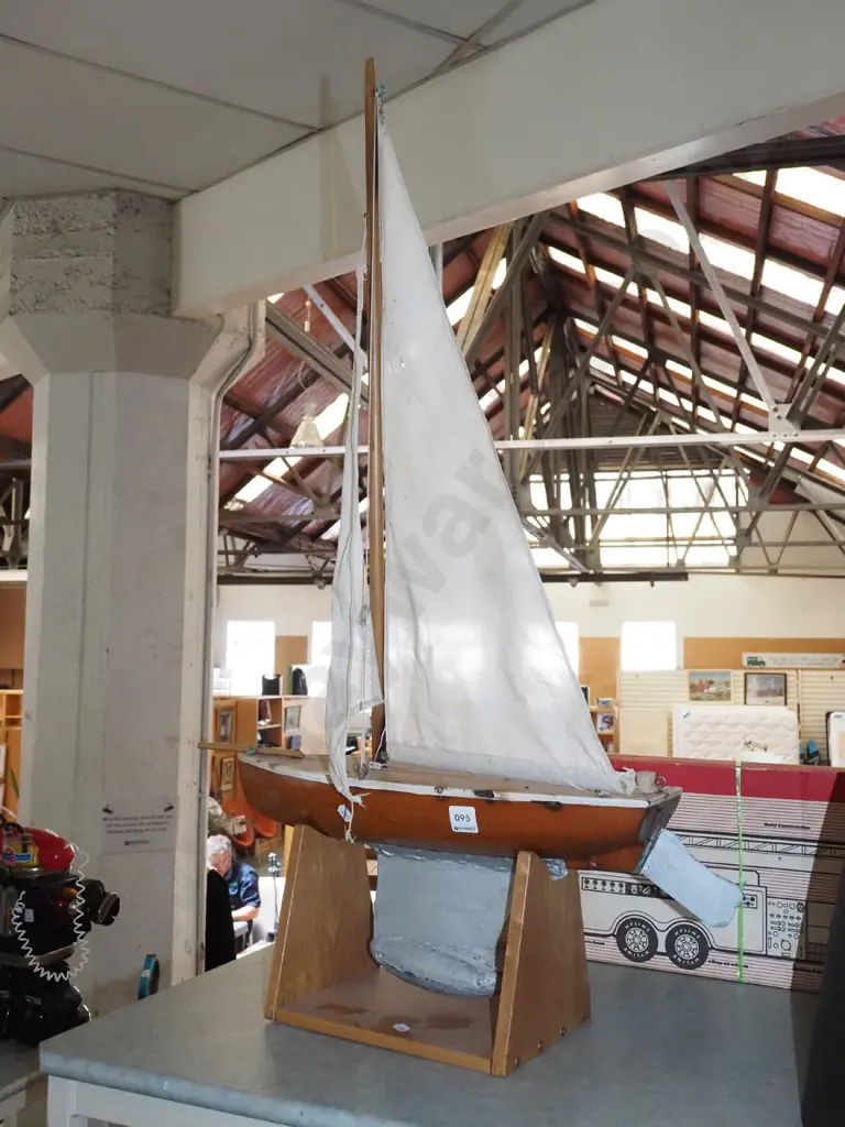 pond yacht H900 Image 1++