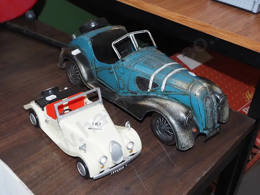 plastic and tin model vehicles - Longest 380 Image 1++