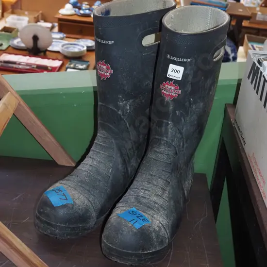 size 11 Firefighter Extreme gumboots