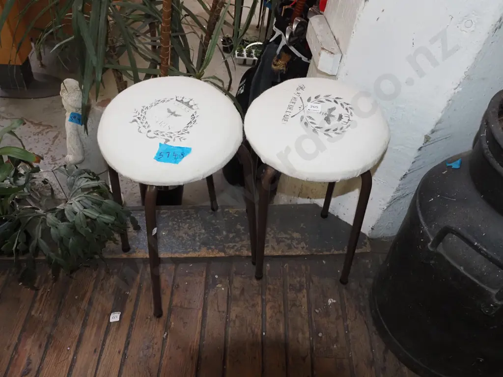 2x French themed kitchen stools Image 1++