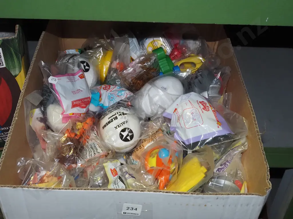 box; happy meals and other toys Image 1++