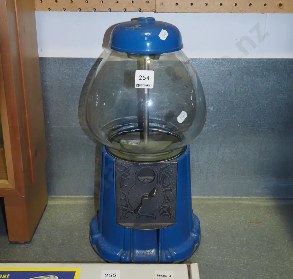 cast alloy reproduction candy dispenser Image 1++