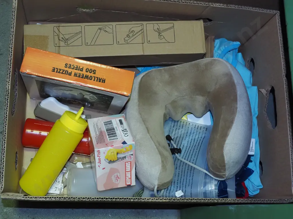 box; neck rest, halloween puzzle etc Image 1++