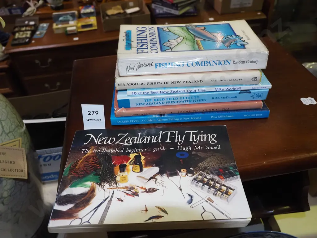NZ fishing books Image 1++