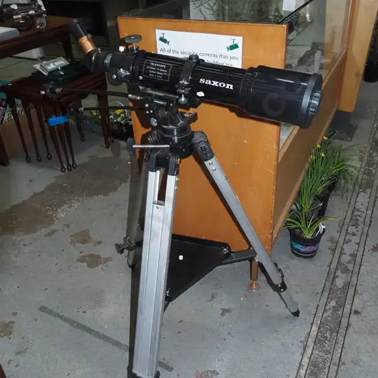 Saxon astronomical telescope and tripod