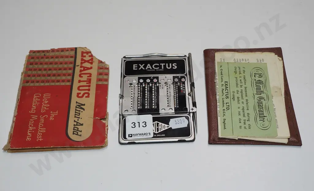 vintage Exactus mini adding machine Image 1++