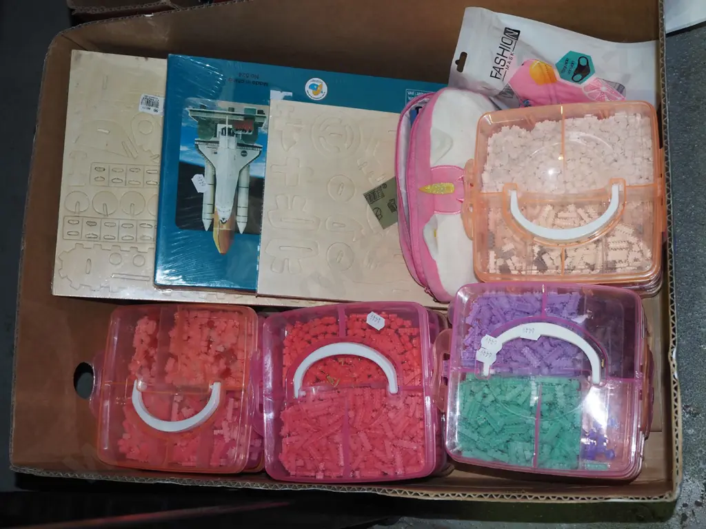 box of children's toys - plastic bricks, pencil cases etc Image 1++