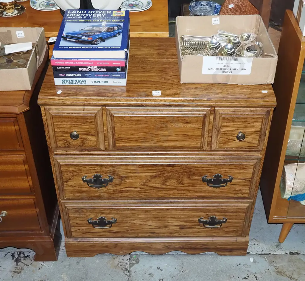 MDF faux wood veneer 3-drawer chest H-770 W-710 D-400 Image 1++