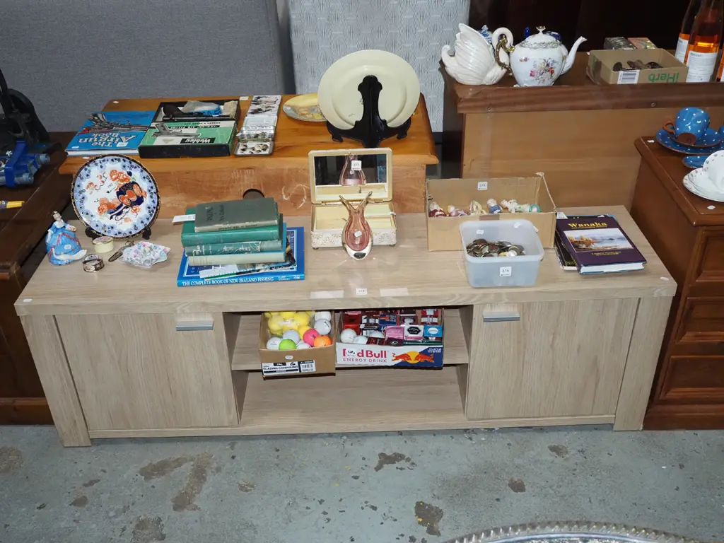 MDF and faux oak veneer 2-drawer entertainment unit / sideboard H-440 W-1550 D-390 Image 1++