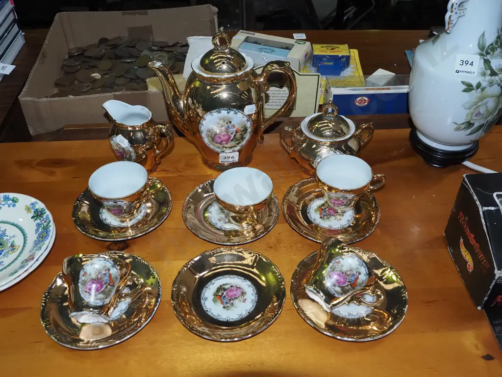 Japanese all-over-gold coffee pot, cups saucers cream & sugar Image 1++