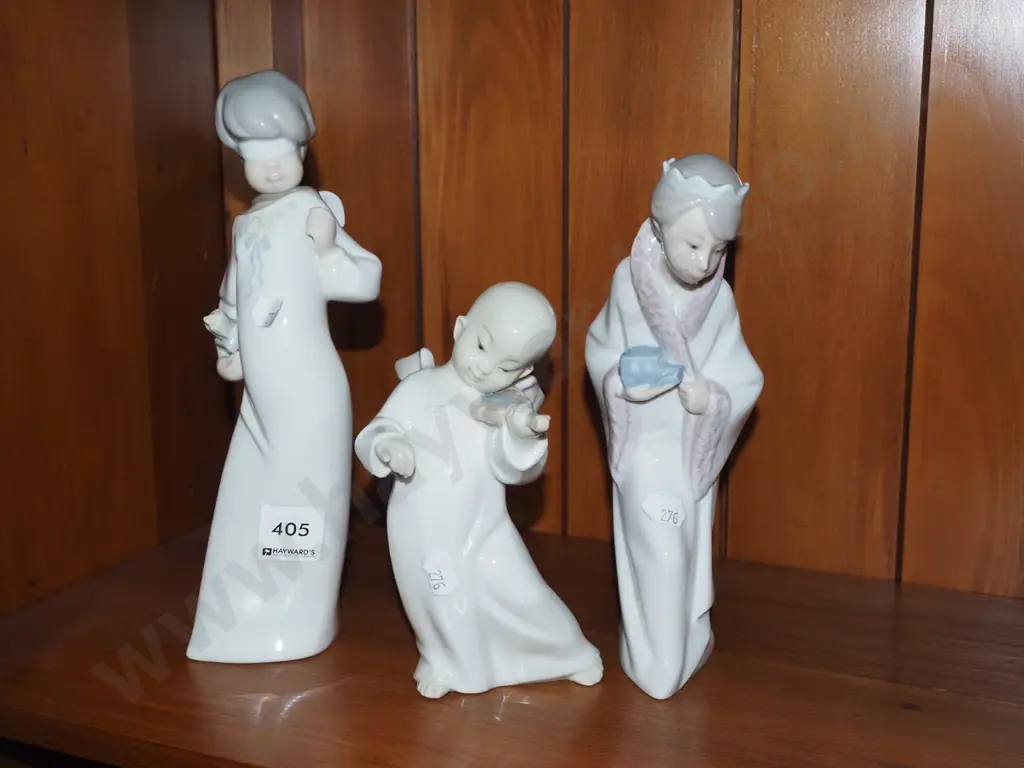 3 Lladro figurines - damage or missing pieces Image 1++
