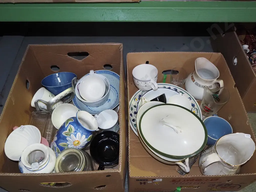 2 boxes; lidded casseroles, vases, jugs etc - black dots Image 1++