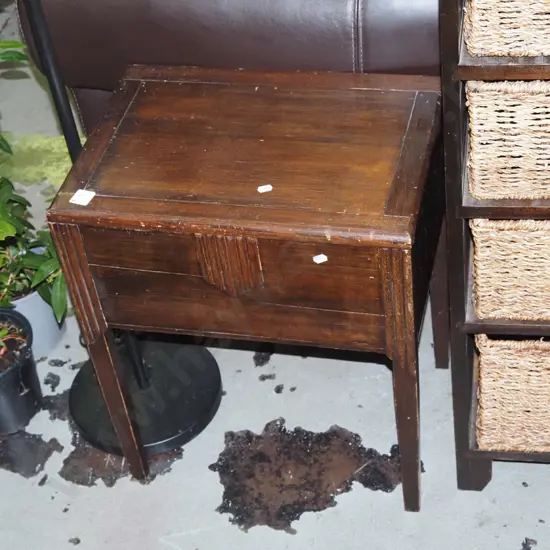 art deco sewing box with fitted tray interior