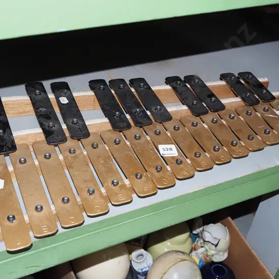 25-note glockenspiel