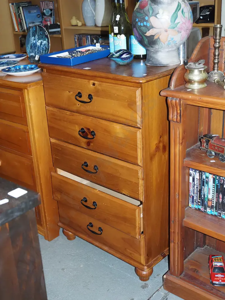 pine and mdf 5 drawer tall boy - 1 drawer runner needs attention H950 W630 D410 Image 1++