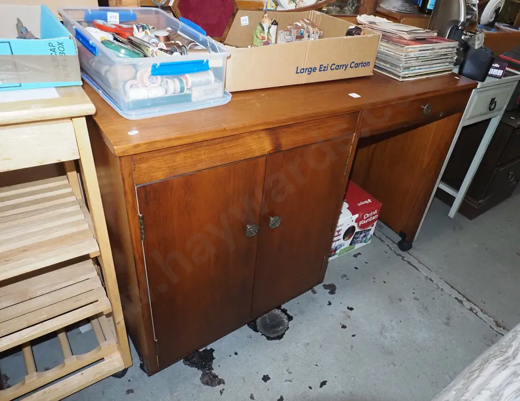 solid pine 2 door 1 drawer desk on casters H820 W1185 D470 Image 1++