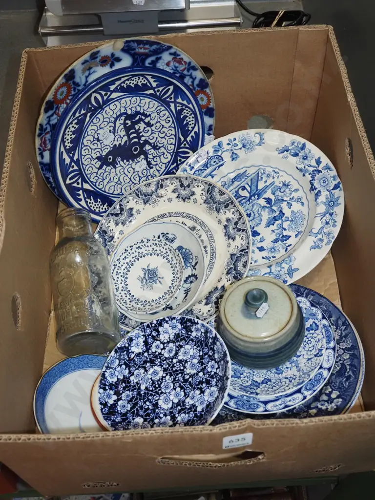 box; blue and white dinner plates, canister, pickle bottle etc - cracks and chips Image 1++