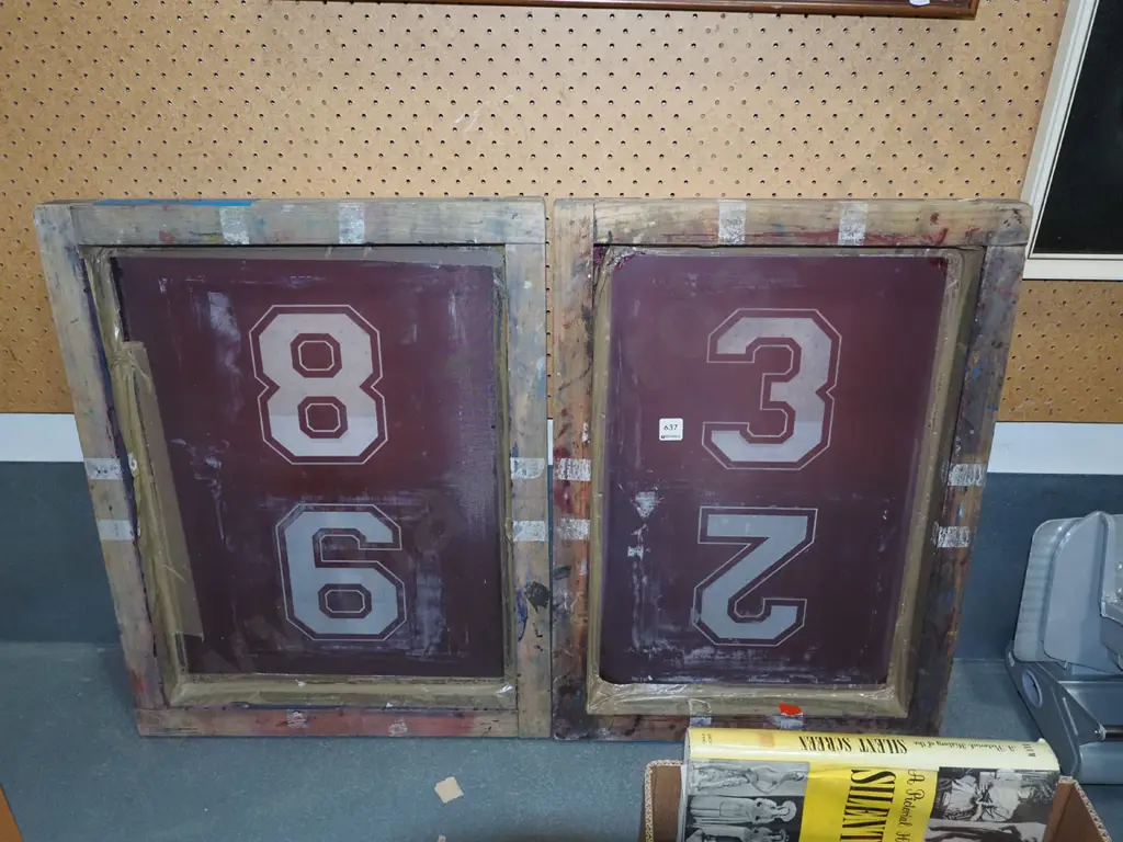 2x screen printing screens Image 1++