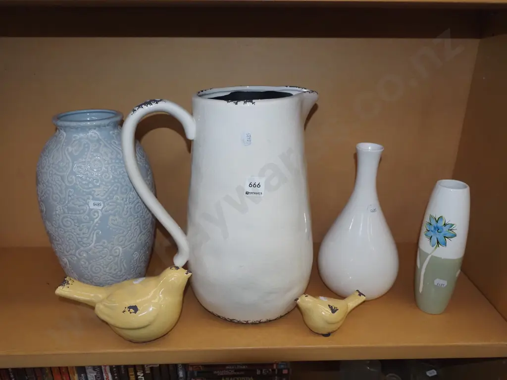 wash jug, vases, bird figurine Jug H320 Image 1++