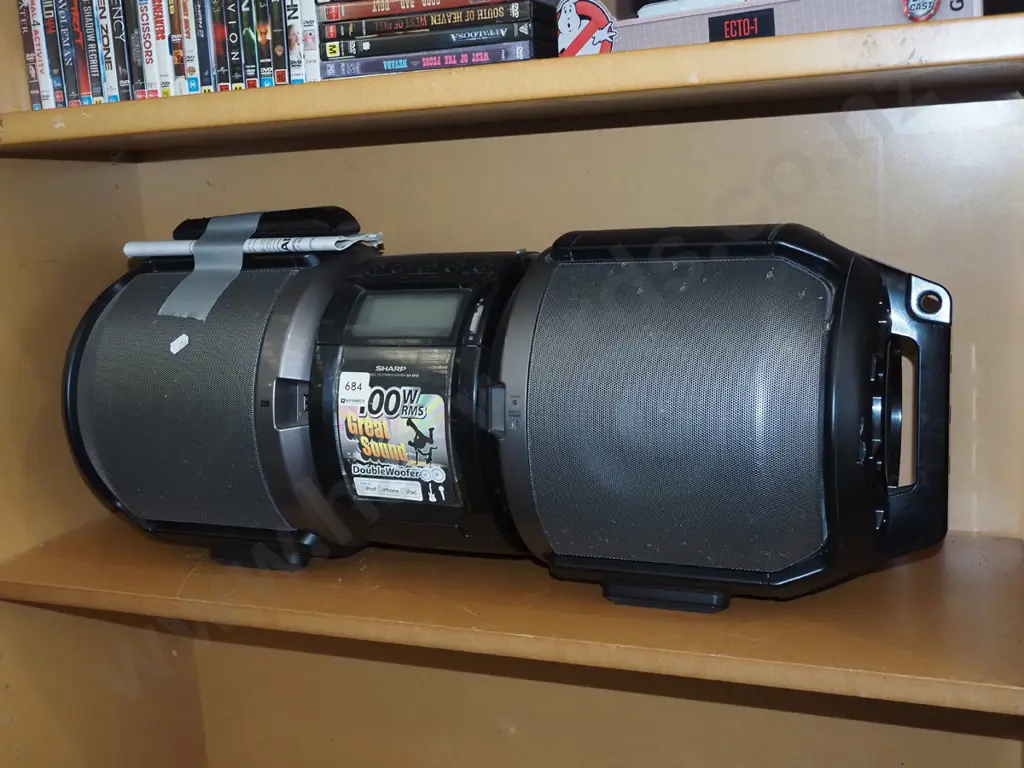 Sharp portable CD stereo  Image 1++