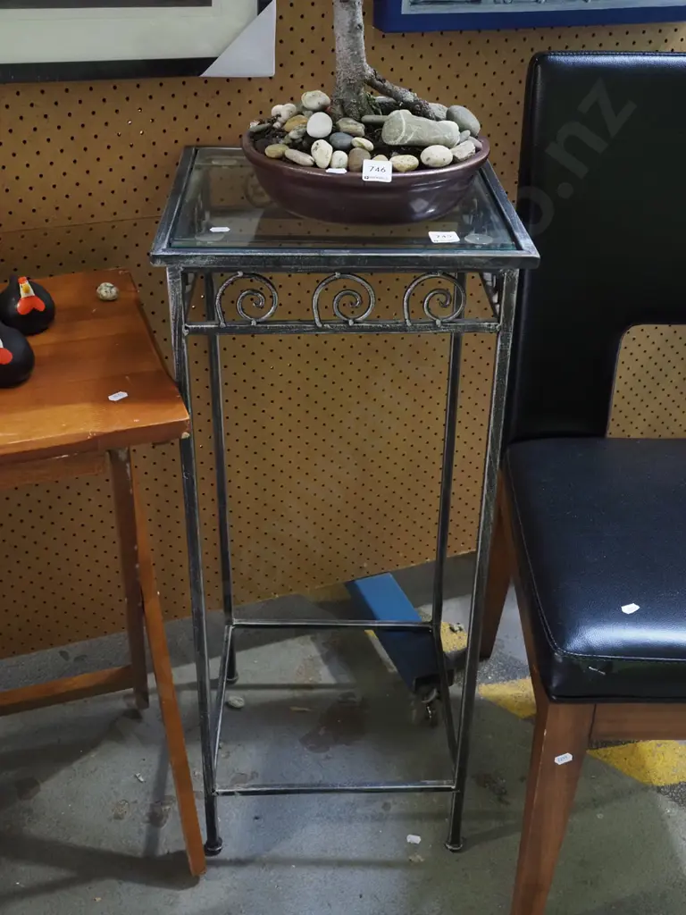 metal and chrome jardinieres stand H800 W340 D340 Image 1++