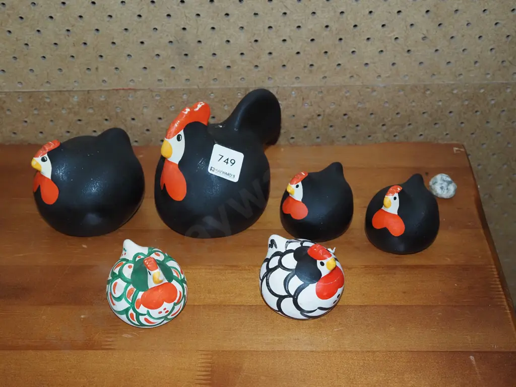 6x happy hens Image 1++