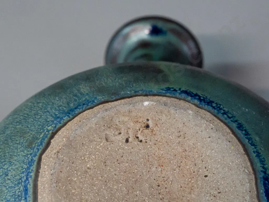 3 pieces of John Crawford New Zealand studio pottery - pouring vessel, lidded canister and small handled sauce/ramekin - Image 1++