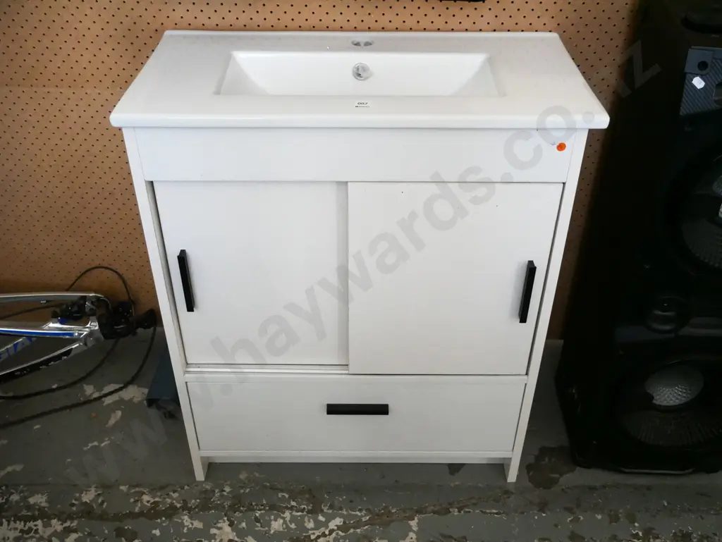 Dekkor Series vanity and sink Image 1++