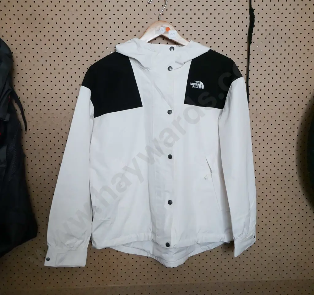 Women's Large black & white North Face rain jacket Image 1++