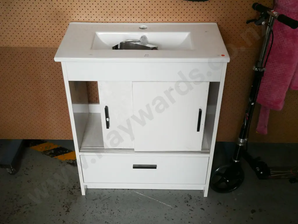 Dekkor Series Vanity sink and tap Image 1++