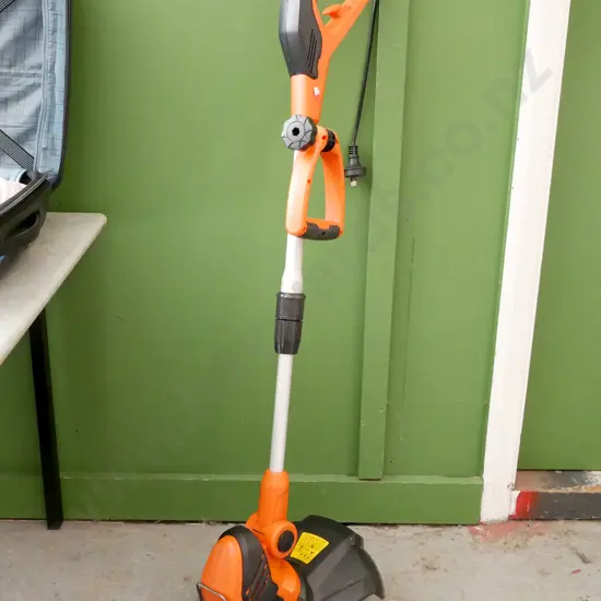 JobMate 550W corded line trimmer