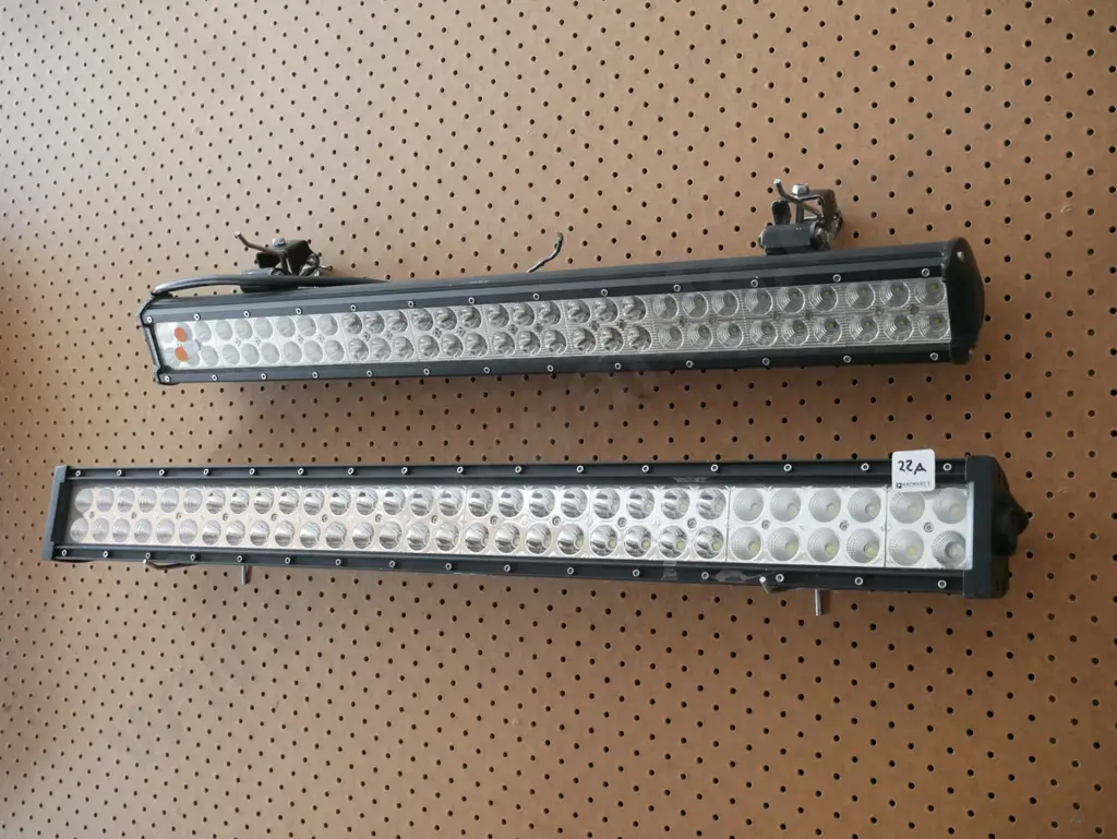 2 x 4WD Light Bars Image 1++