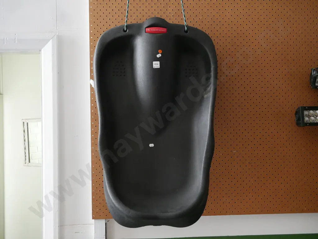 Rubbermaid toboggan Image 1++