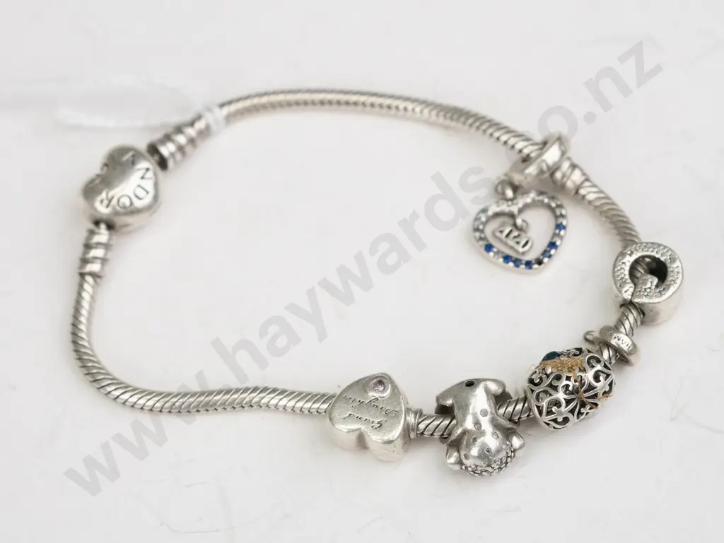 Pandora bracelet with charms (monkey/3 types of hearts) Image 1++