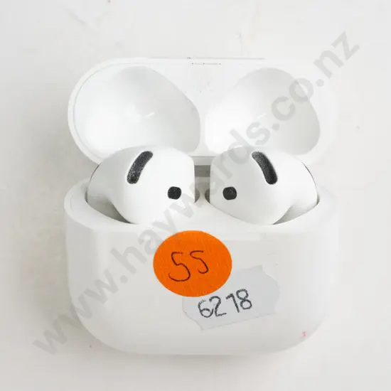 Apple Airpods & charging case
