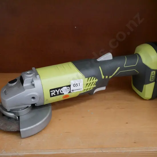 Ryobi grinder and battery