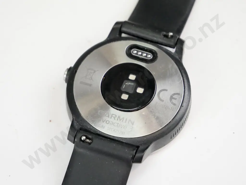 Black smart watch Image 1++