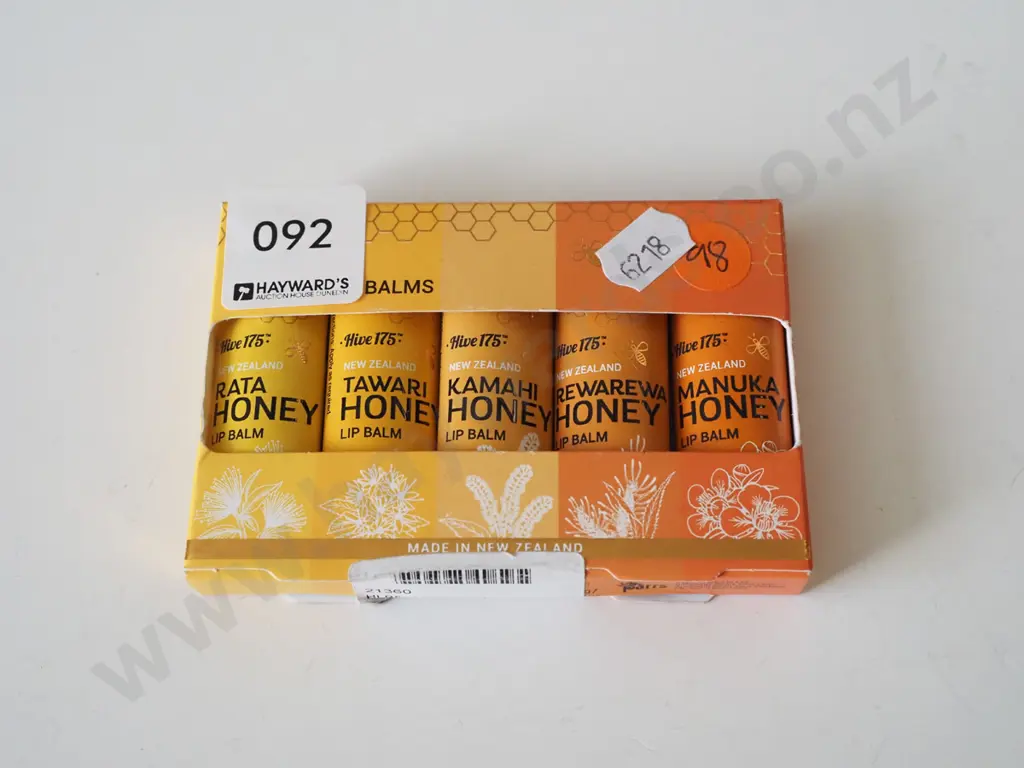 Box of honey lip balms Image 1++