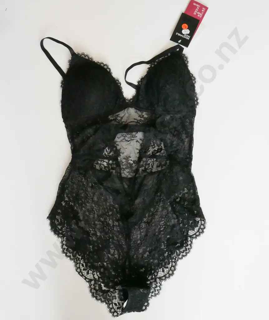 H&M lingerie Image 1++