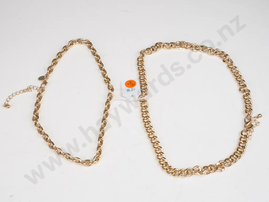 2 x gold chain necklaces Image 1++