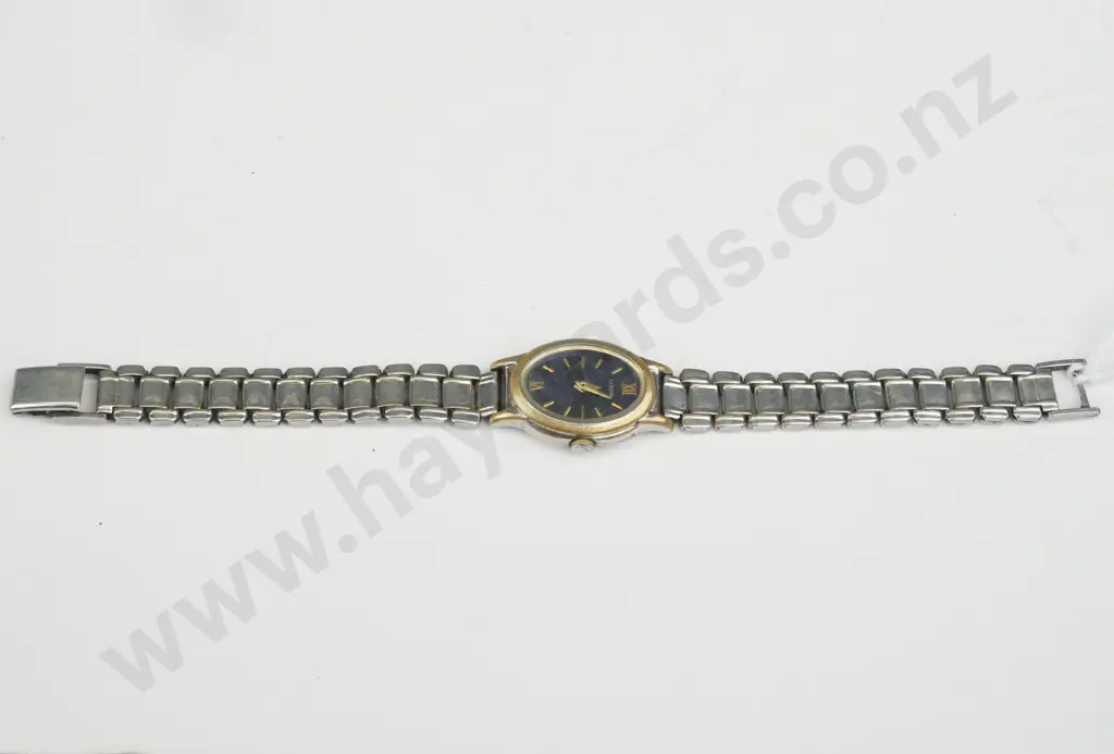 Ladies wrist watch Image 1++
