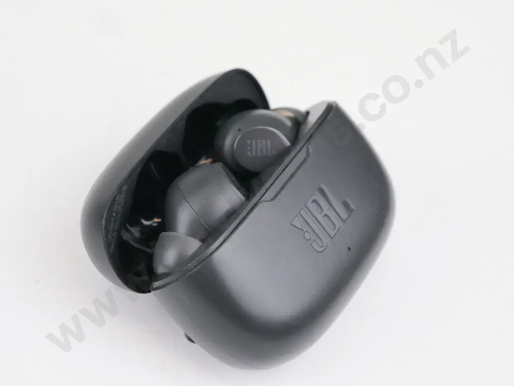 Black JBL Airpods Image 1++