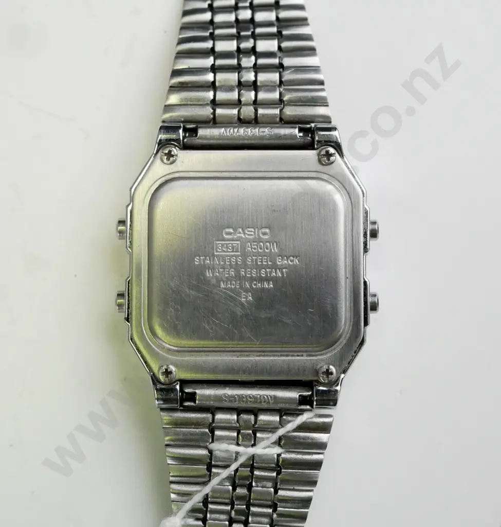 Silver Casio wristwatch Image 1++
