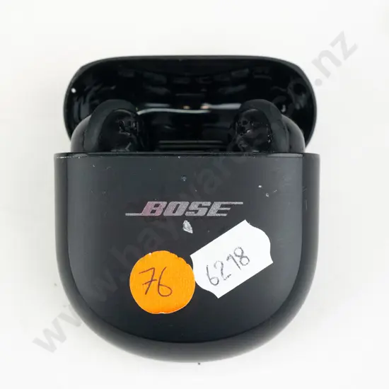 Bose airbuds in black case